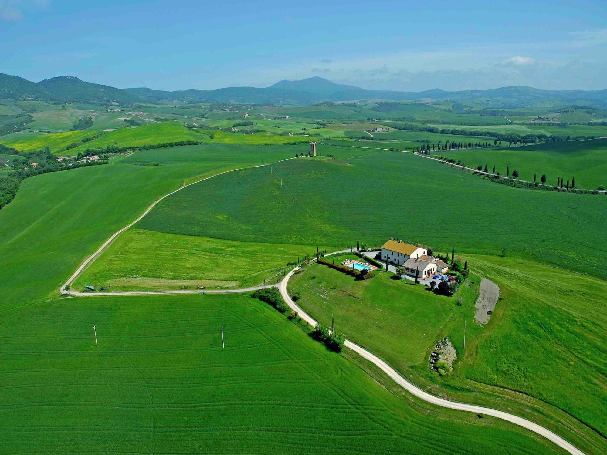 Modern Farmhouse In Pienza With Pool エクステリア 写真
